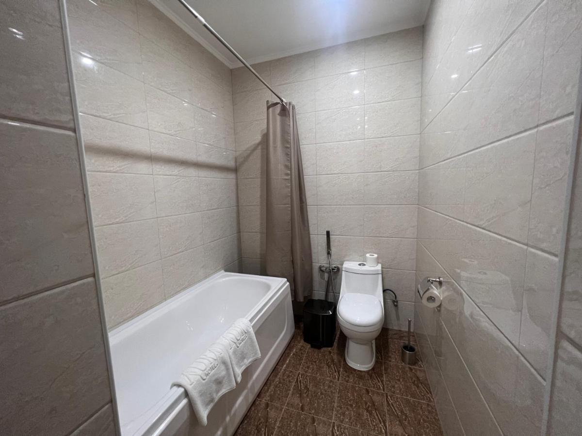 Aura Hotel ทาชเคนต์ ภายนอก รูปภาพ